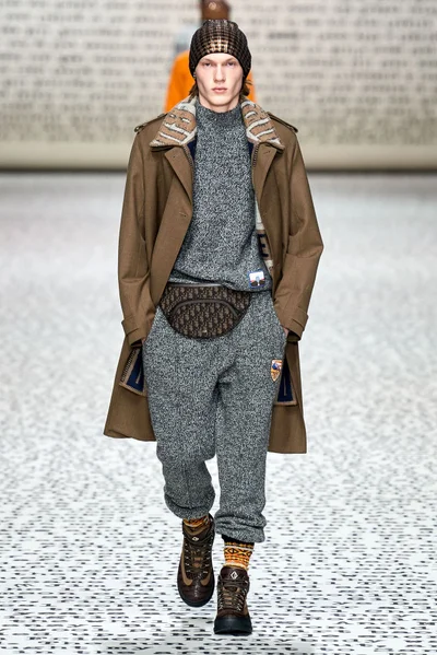 Look 33